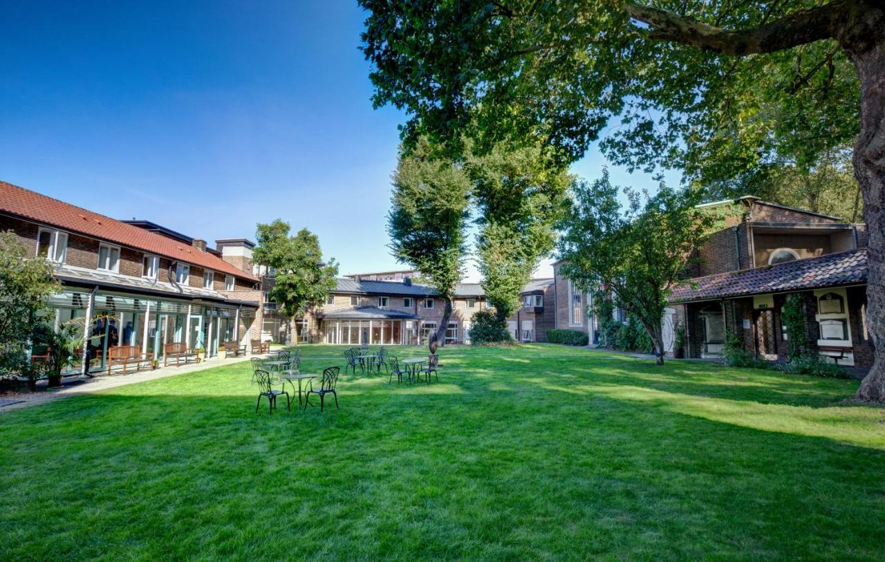 The Royal Foundation Of St Katharine Отель